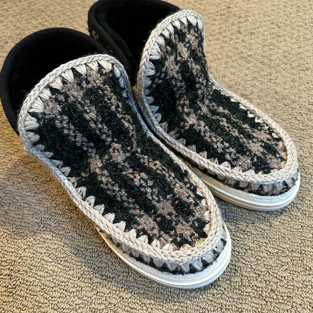 Mou boots. New, cozy and cheerful plaid with slight metallic detail. Size 39/8
